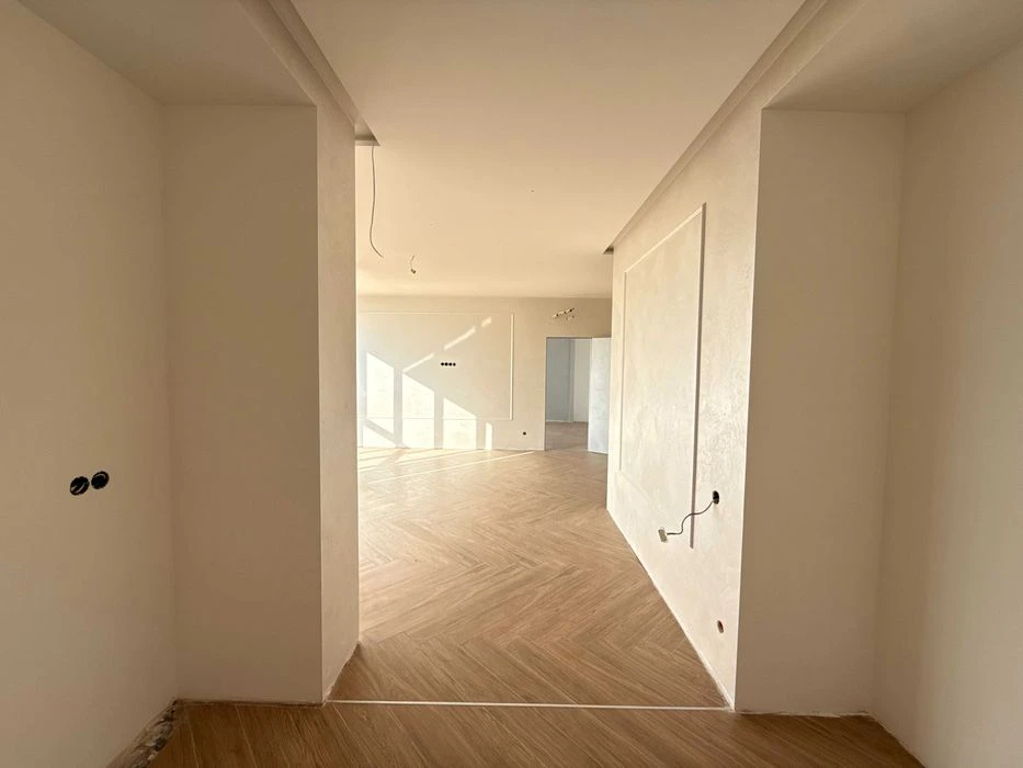 Простора 2-кімнатна квартира 127,4 м² (район Грабник)