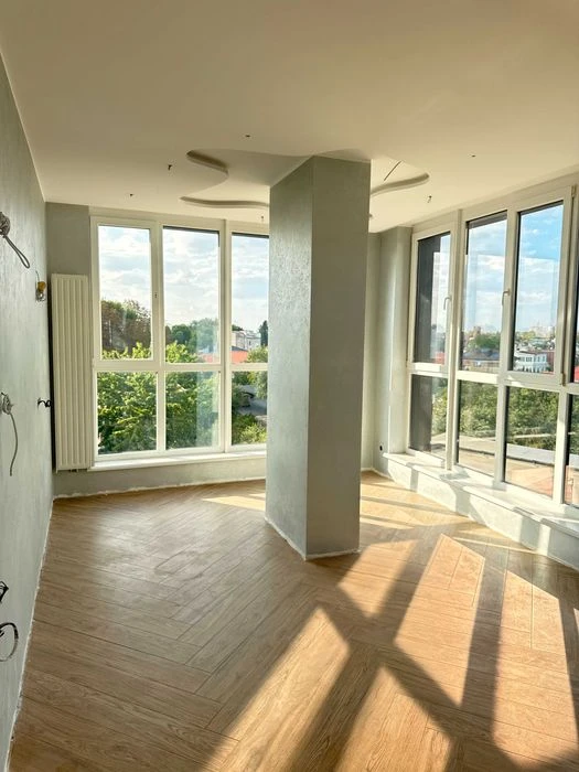 Простора 2-кімнатна квартира 127,4 м² (район Грабник)