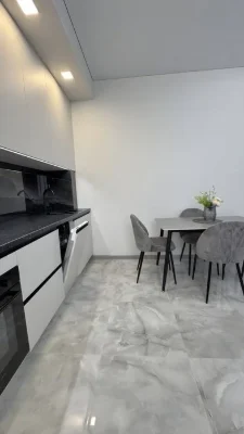ТЕРМІНОВО  1 кімнатна квартира  площею 49 м.кв - РУМ