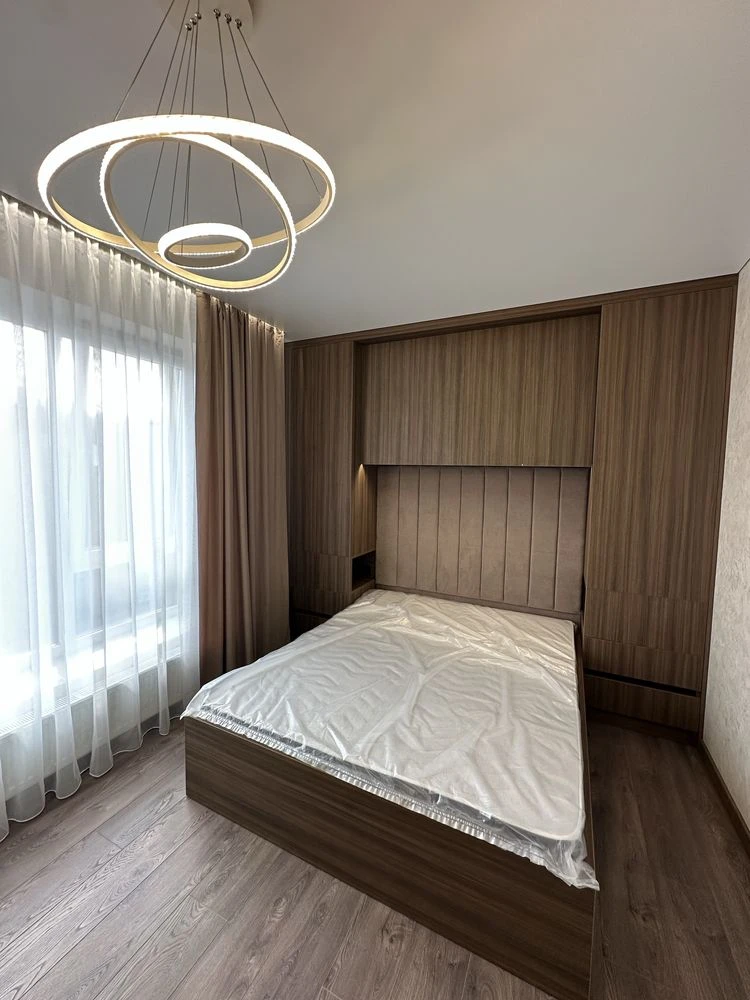 Продам 2-кімнатну квартиру . Новобудова з ремонтом