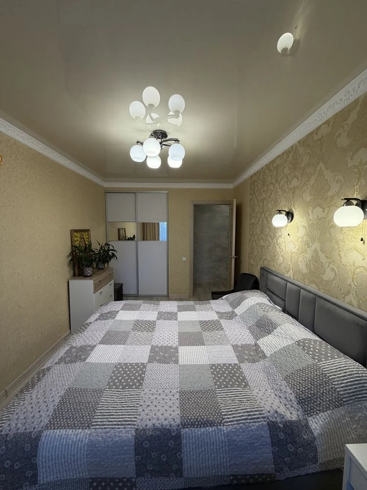 Продаж,3-кімнатна квартира 67 м² з меблями та технікою ,вул.
