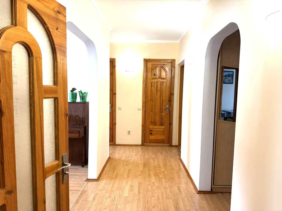 Квартира. Рівне, Академіка Грушевського вул.