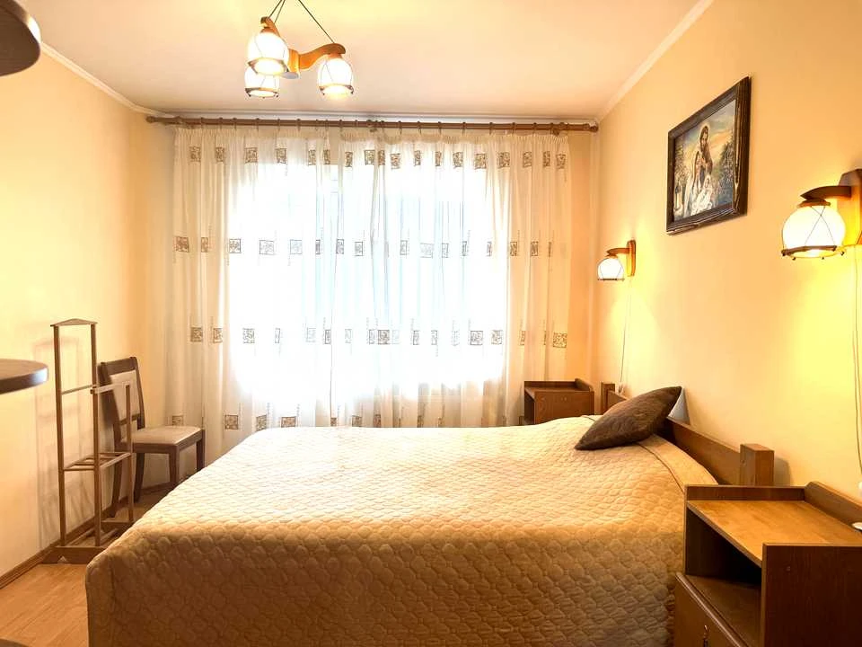 Квартира. Рівне, Академіка Грушевського вул.