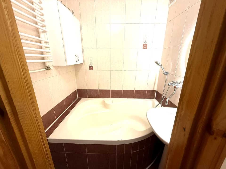 Квартира. Рівне, Академіка Грушевського вул.