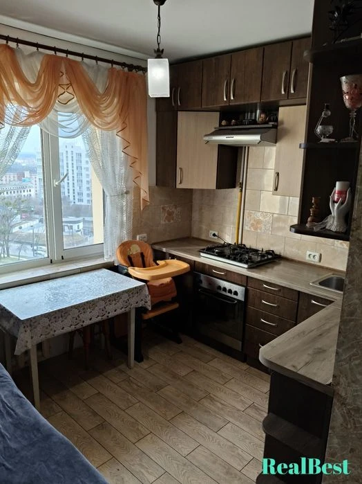 Продаж / Квартира / Чайка, Рівне