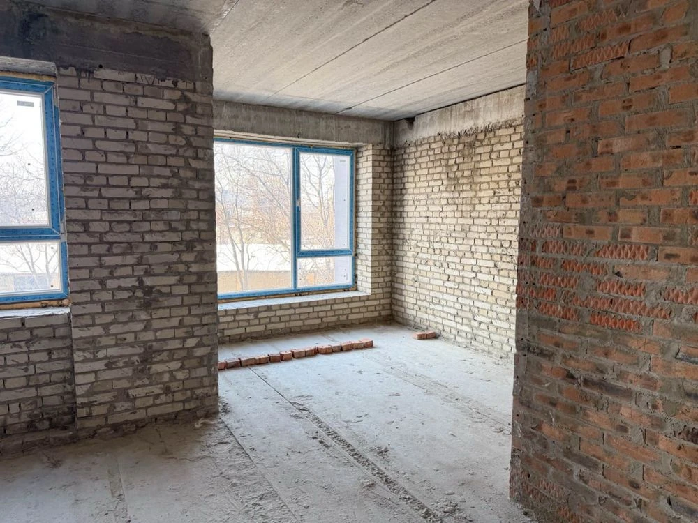 2-кімнатна квартира в новобудові, зданий будинок