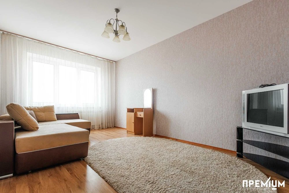 Продаж 3-х. кімнатна квартира вул.В.Дивізії