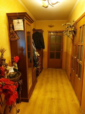 4-комн.кв-ра.100м.Милославская 37.ТОРГ.
