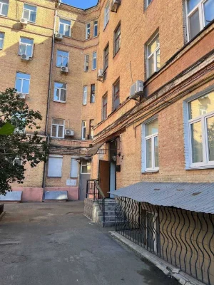 Центр Києва! 2-к квартира 50 м² вул Інститутська 24/7 Окреми