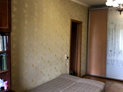 Продаж квартири 1-кімн. 35 м² 5/5 пов.