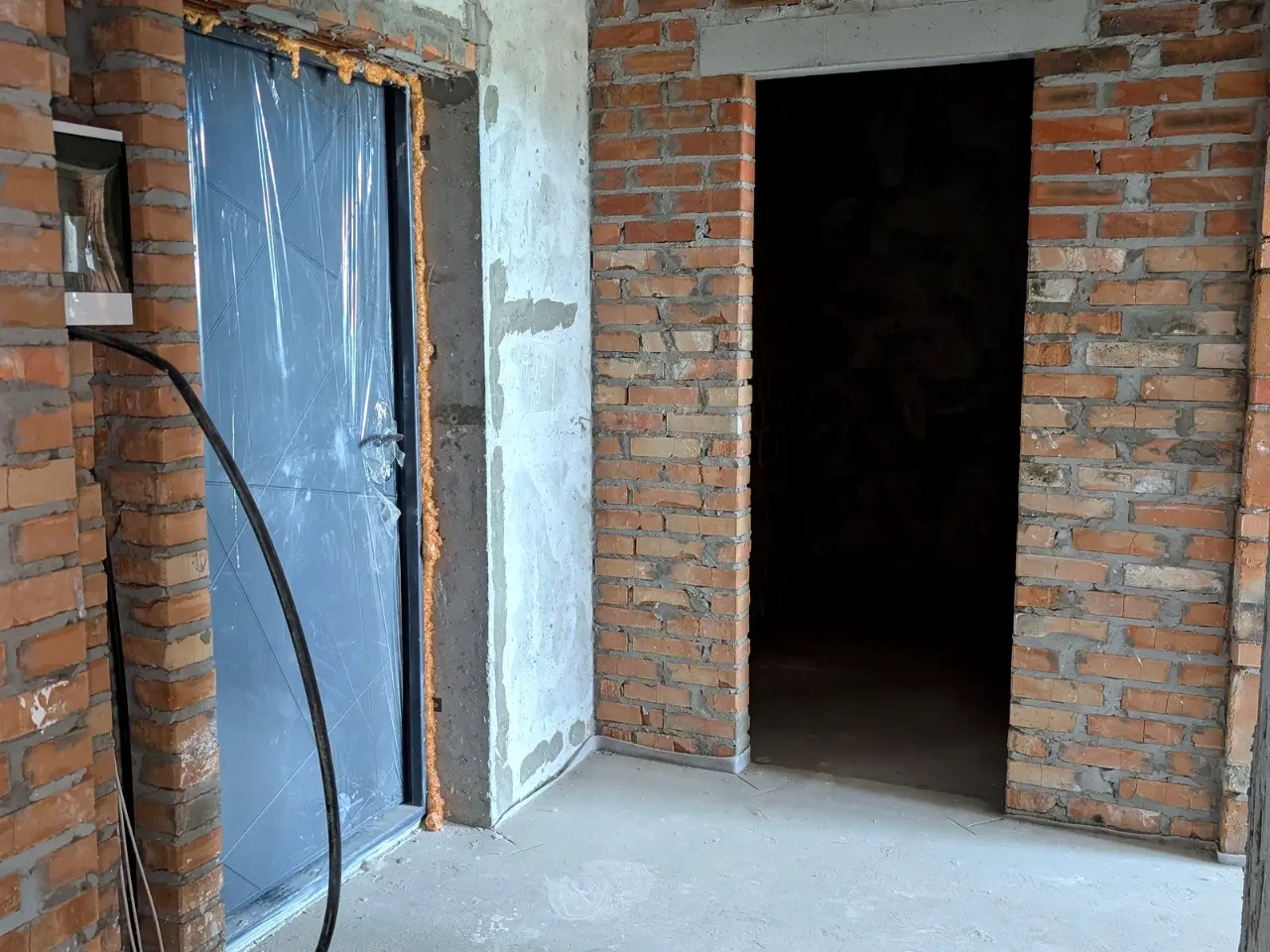 Продаж квартири 2-кімн. 68 м² 4/4 пов.