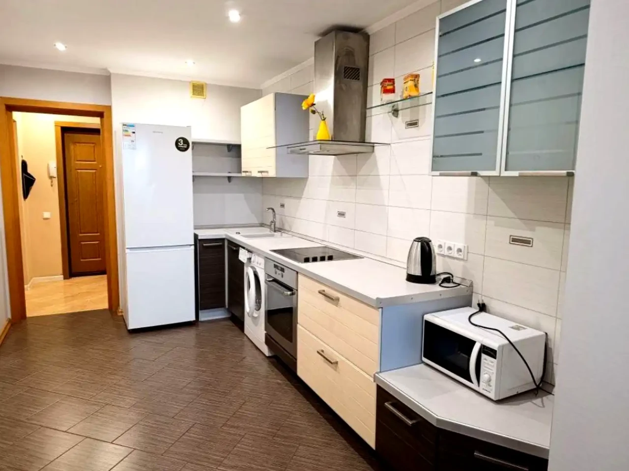 Продаж квартири 3-кімн. 77 м² 11/21 пов.