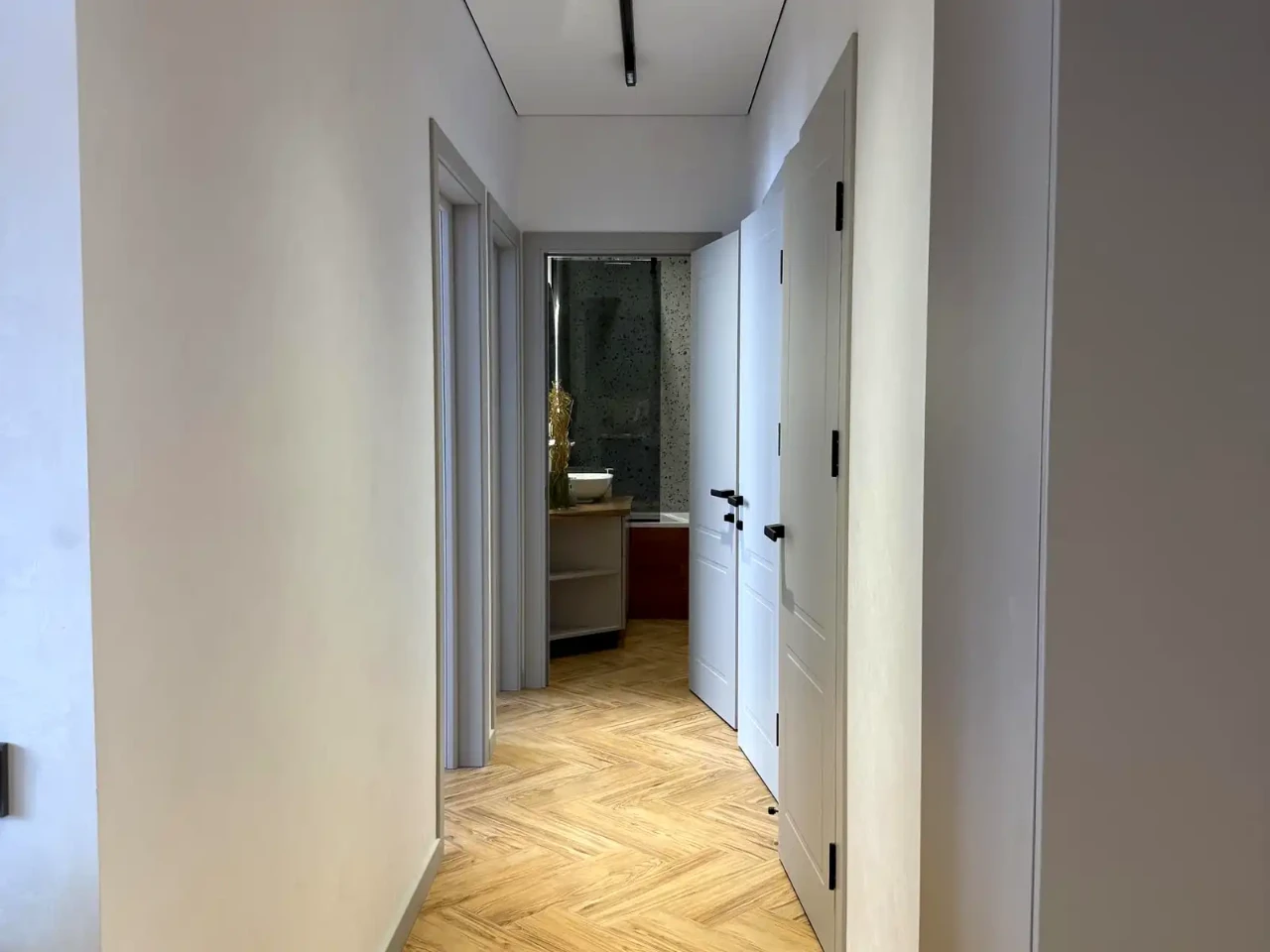 Продаж квартири 2-кімн. 63 м² 12/13 пов.