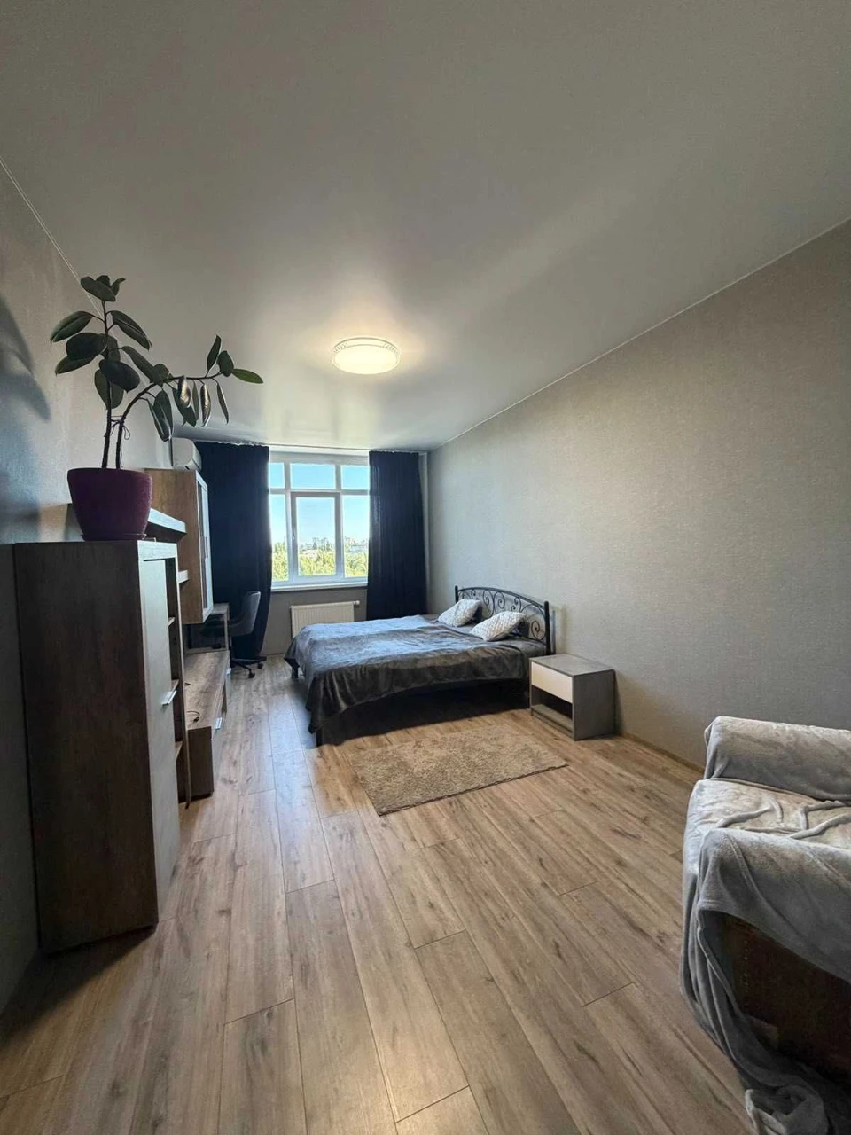 Продаж 1к квартира 45м² з генератором в під'їзді ,Солом’янка