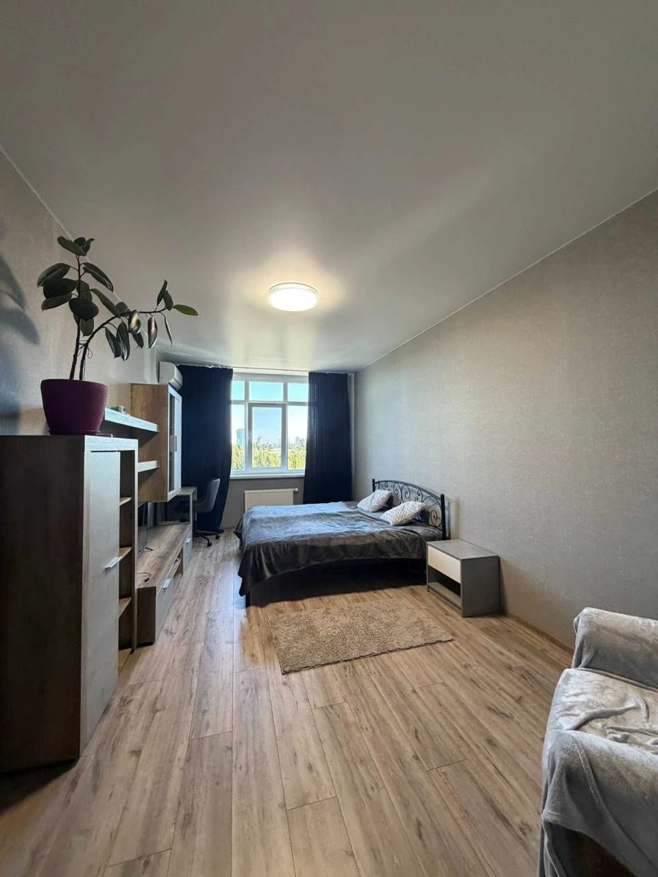Продаж 1к квартира 45м² з генератором в під'їзді ,Солом’янка