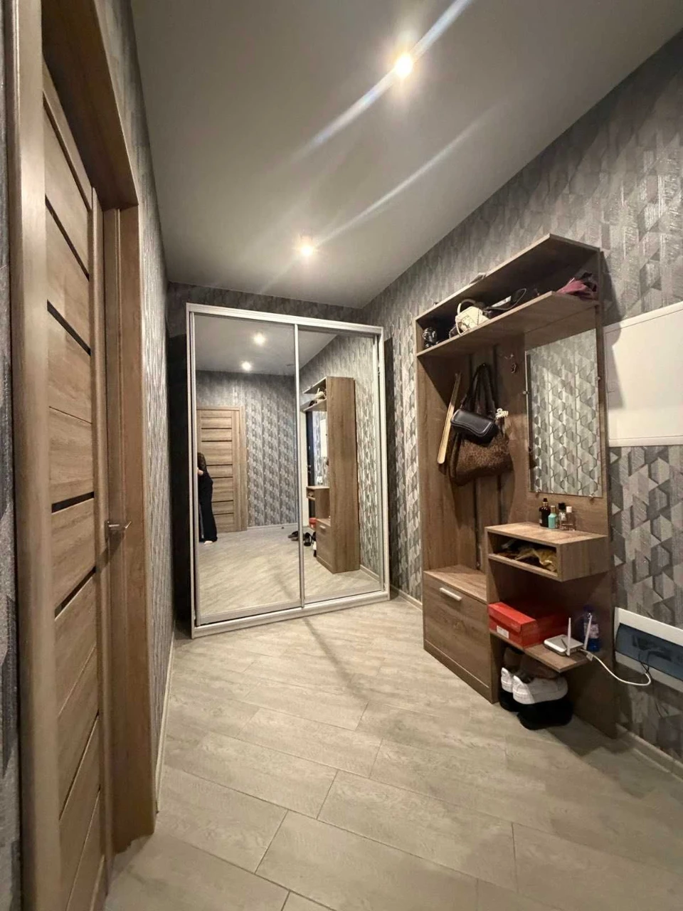 Продаж 1к квартира 45м² з генератором в під'їзді ,Солом’янка