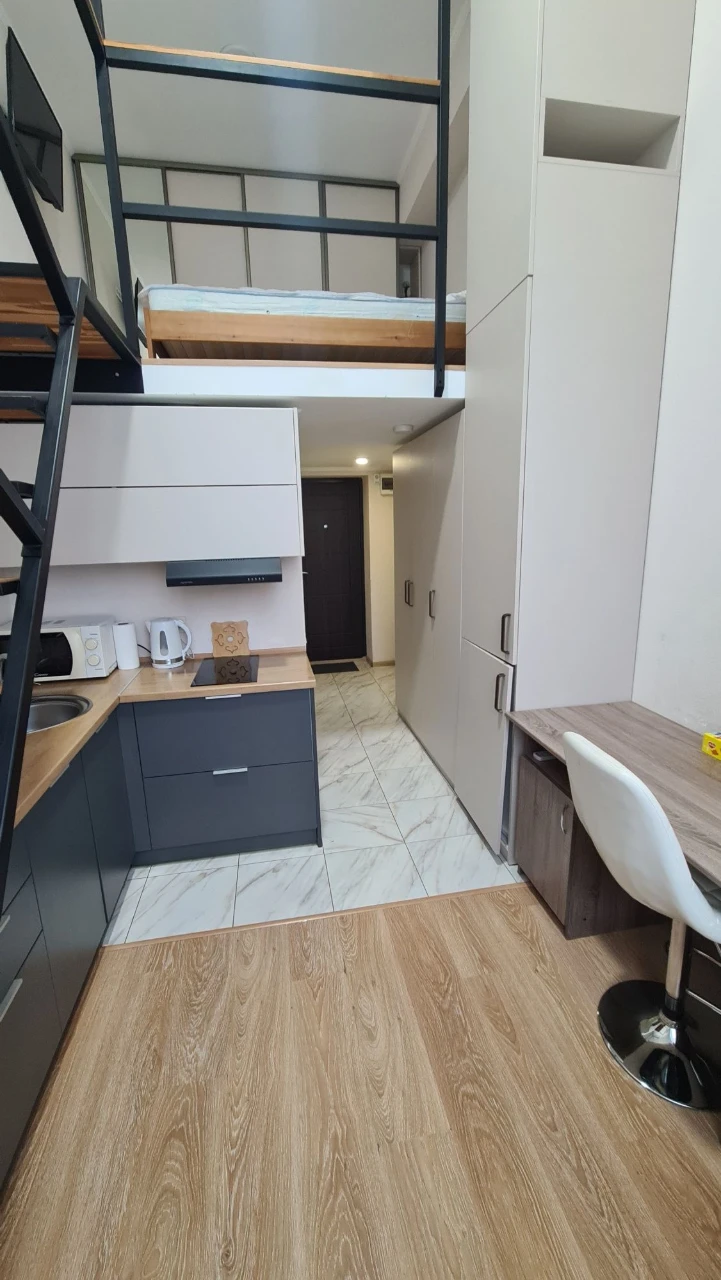Продам свою дворівневу квартиру SMART HOUSE Машинобудівна 41