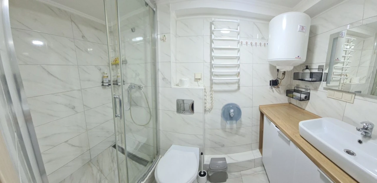Продам свою дворівневу квартиру SMART HOUSE Машинобудівна 41