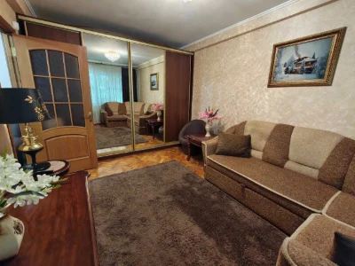 Шевченківський, метро Дорогожичі, продаж 2к квартири з ремон