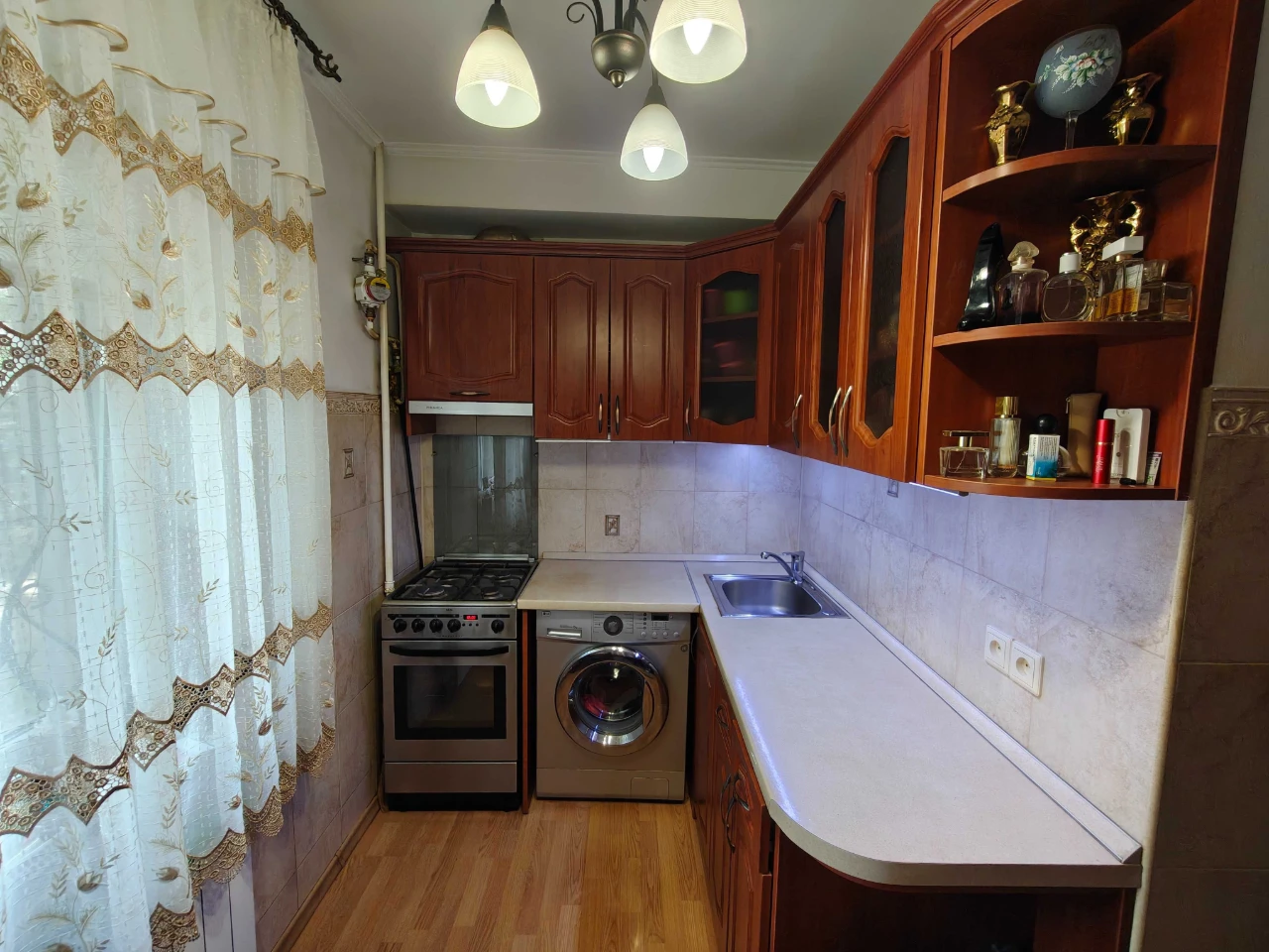 Шевченківський, метро Дорогожичі, продаж 2к квартири з ремон