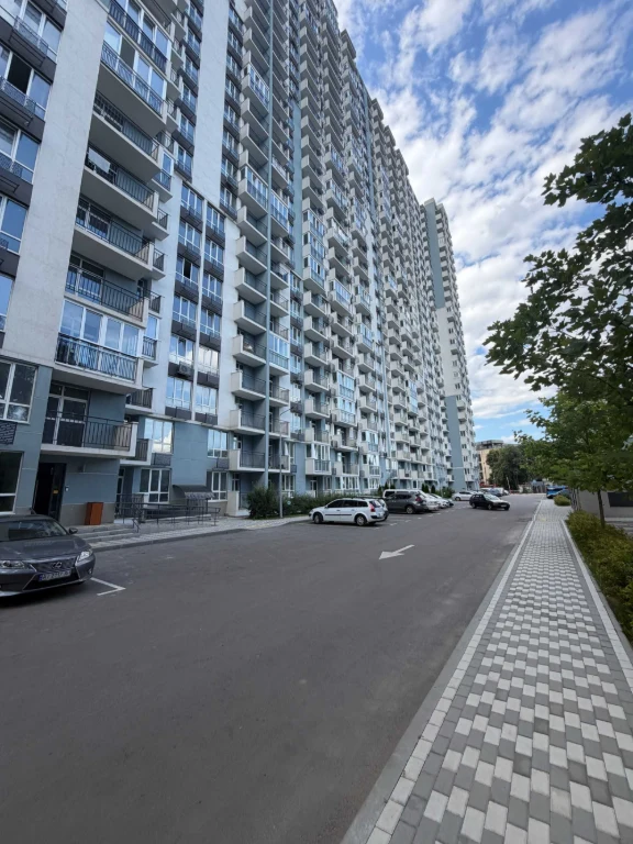 Продаж 2к квартири з ремонтом, ЖК "Авеню 42",РОЗСТРОЧКА, дер