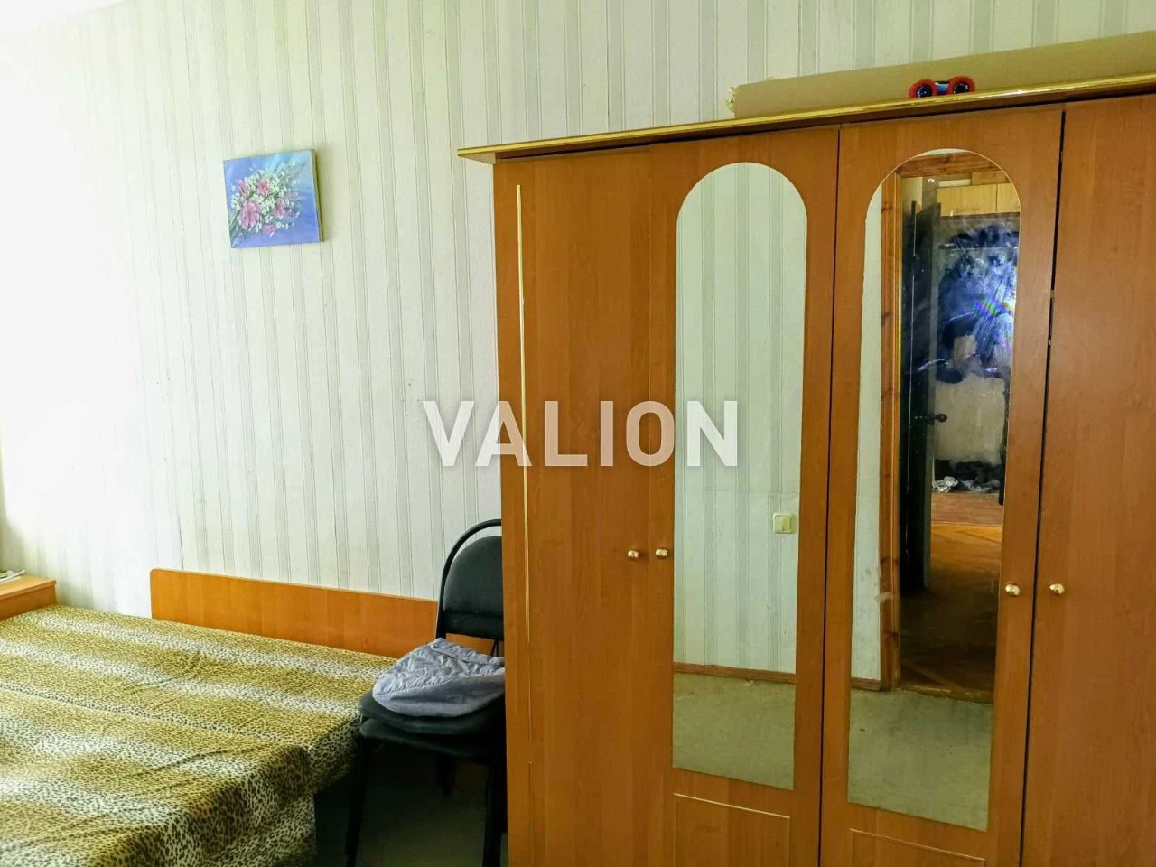 Метро Дарниця . Продаж 2х квартири Чупринки 8 . Держ програм