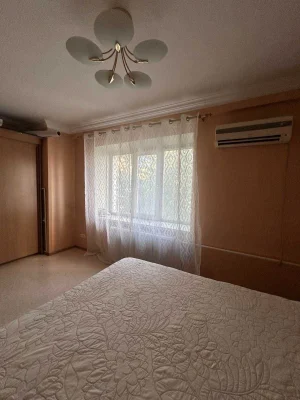 Продається 2-к квартира, центр, 2 хвилини від метро КПІ
