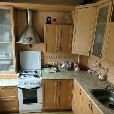 2-room apartment on Peremohy St. • 4th floor • Best location