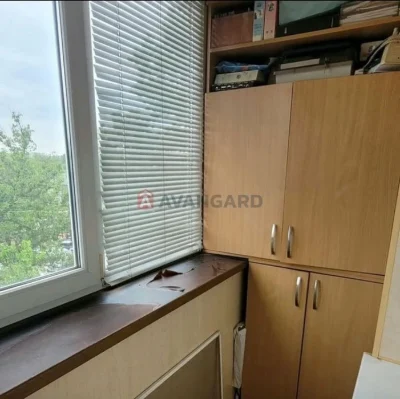 2-room apartment on Peremohy St. • 4th floor • Best location