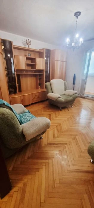 Затишна 3-кім. в одному з найприємніших куточків Києва - Кад