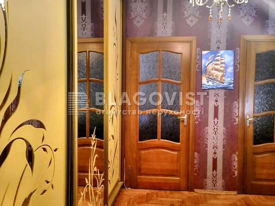 Квартира. Київ, Червоної Калини просп. (Володимира Маяковськ
