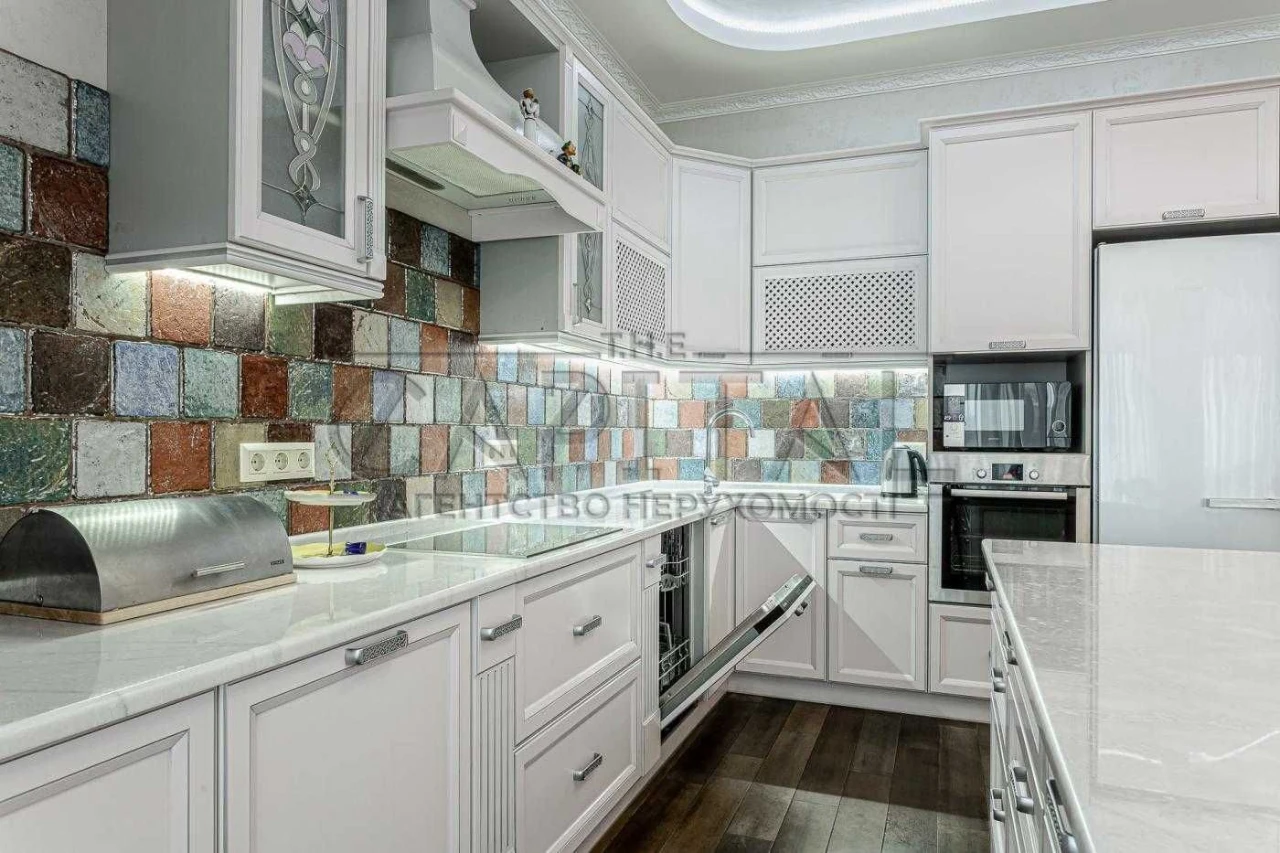 Продаж квартири, вул. Євгена Коновальця, Печерськ