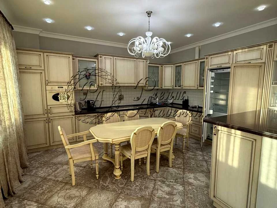 Квартира. Київ, Оболонська набережна вул., 1, к1 / 1, к