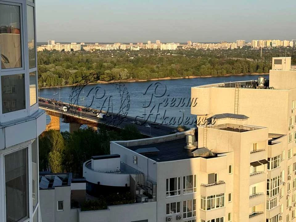 Квартира. Київ, Оболонська набережна вул., 1, к1 / 1, к