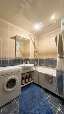 Простора 3-кімнатна квартира 82 м² з ремонтом на Фурманова —