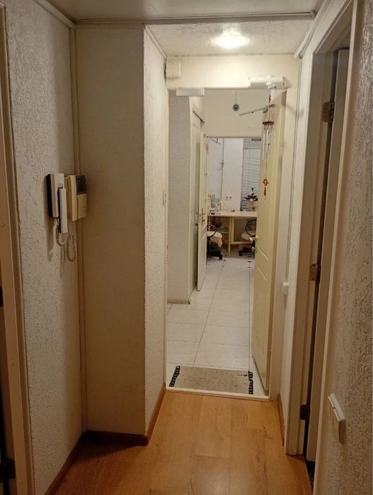Продаж. 3к кв. Cталінка. 124м2. Ремонт. Поруч інститут МВ.