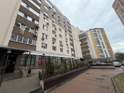 Квартира з терасою + паркінг, стеля 3м