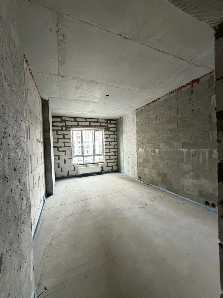 Квартира з терасою + паркінг, стеля 3м