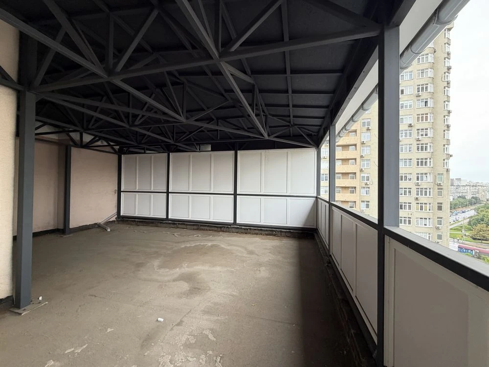 Квартира з терасою + паркінг, стеля 3м