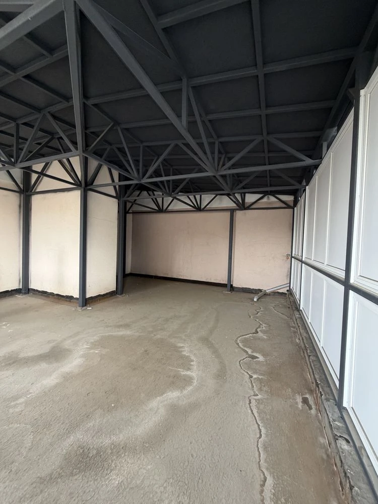 Квартира з терасою + паркінг, стеля 3м