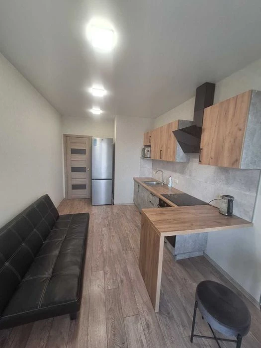 Продаж 1-кім.квартири М Деміївська 5хв. вул.В.Брожка70 Без к