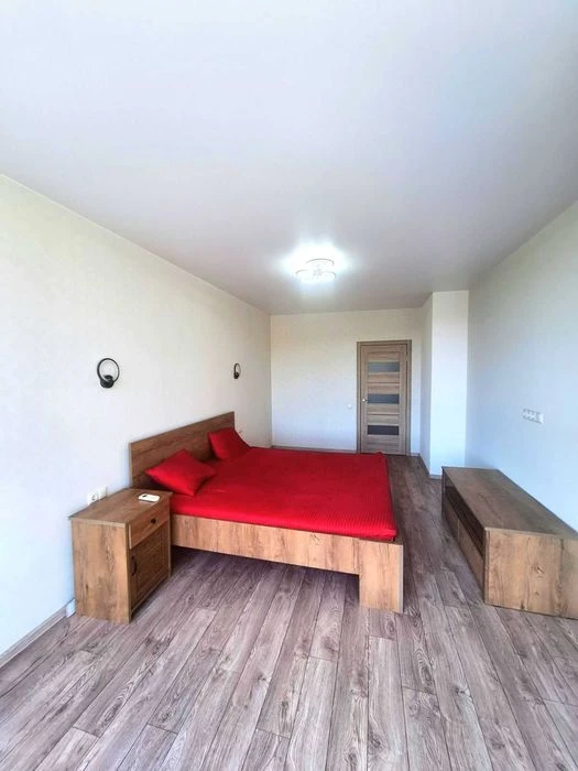 Продаж 1-кім.квартири М Деміївська 5хв. вул.В.Брожка70 Без к