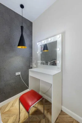 Sale of a 2-room apartment of 56.6 m², Metropolitan Vasily Li