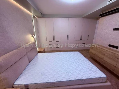 Продаж 3-кімн. квартири 59. 4 м², 2/5 эт, Київ – чудовий вар