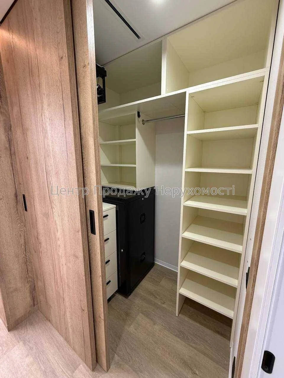 Продаж 3-кімн. квартири 59. 4 м², 2/5 эт, Київ – чудовий вар