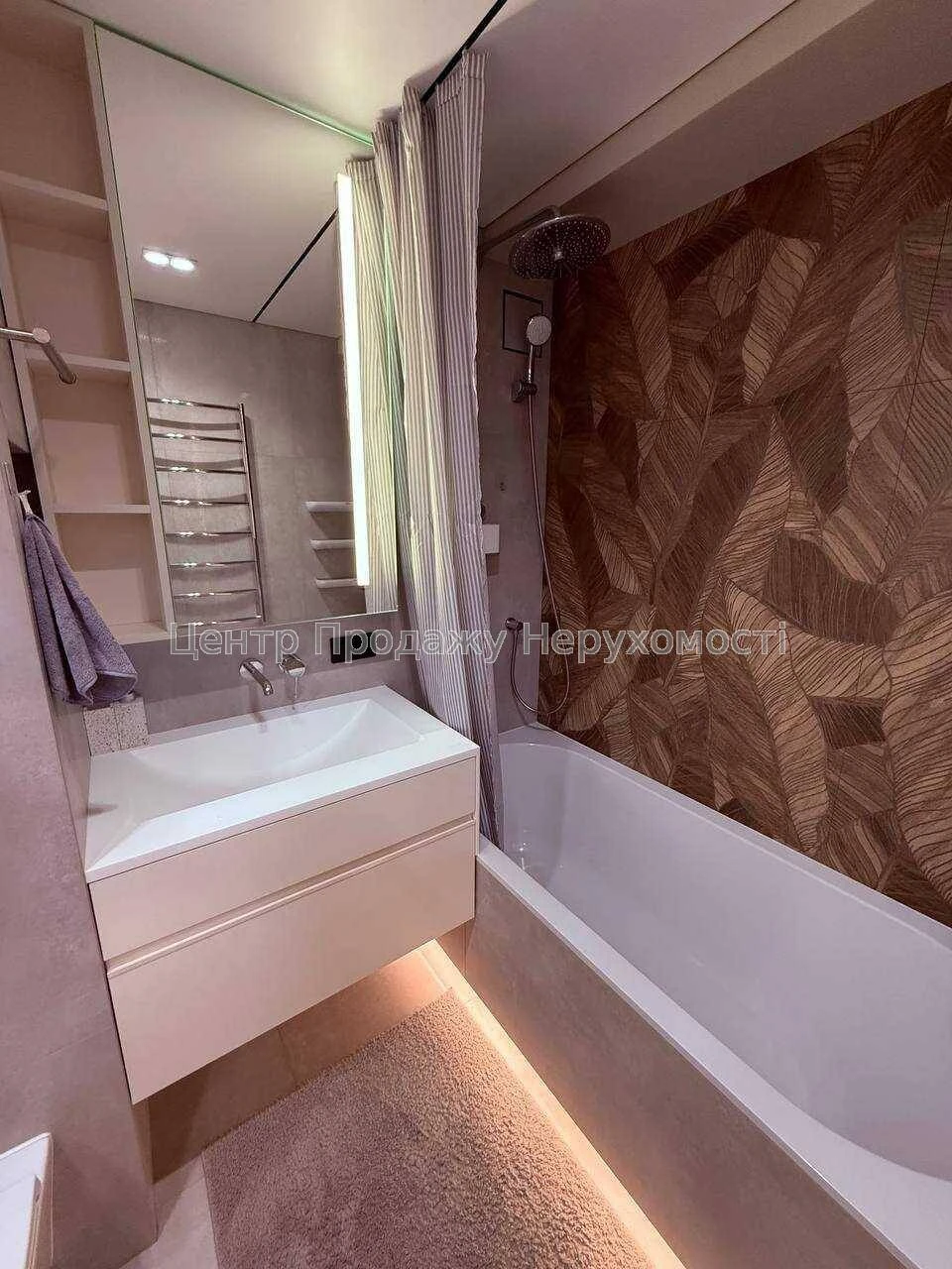 Продаж 3-кімн. квартири 59. 4 м², 2/5 эт, Київ – чудовий вар
