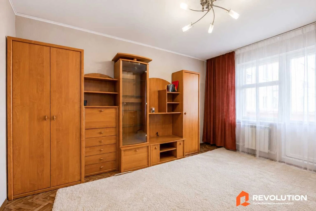Без комісії. Продаж 3к квартири 70.9м2, вул.Тростянецька 3 Д