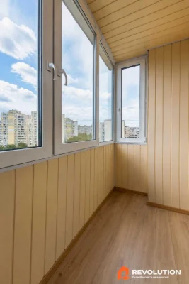 Без комісії. Продаж 3к квартири 70.9м2, вул.Тростянецька 3 Д