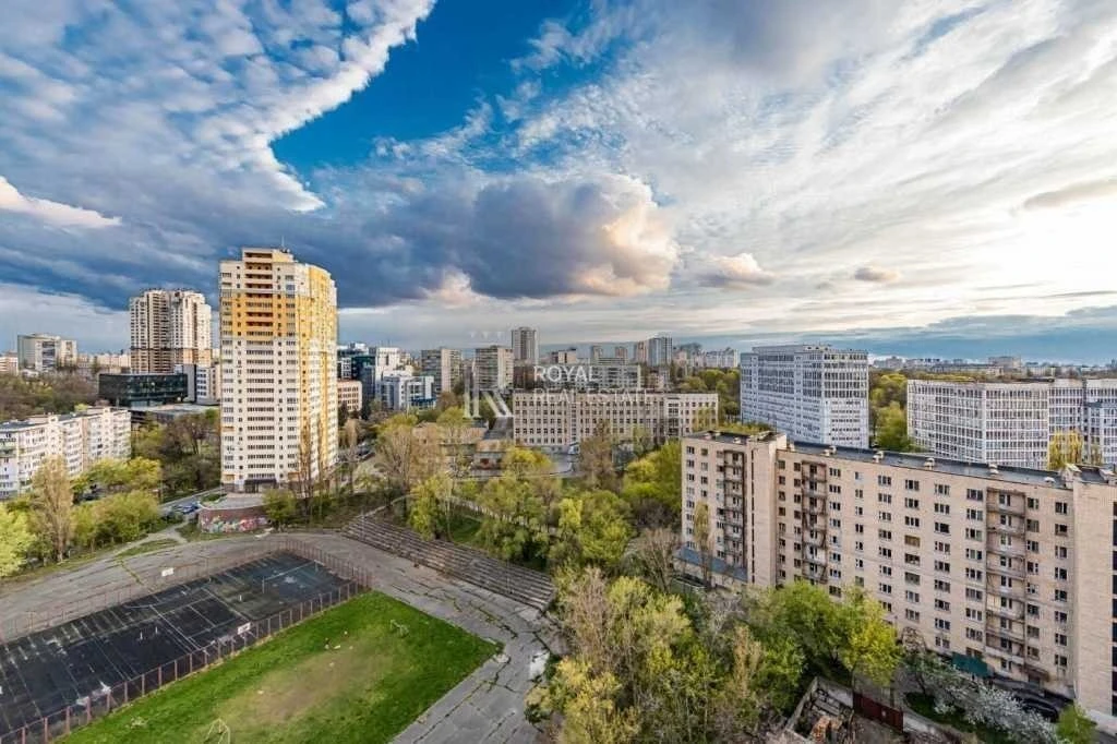 Sale of a 2-room apartment of 56.6 m², Metropolitan Vasily Li