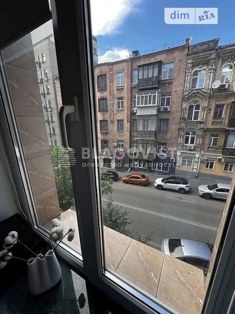 Продаж 2к квартири 48 кв. м на вул. Бульварно-Кудрявська 39/